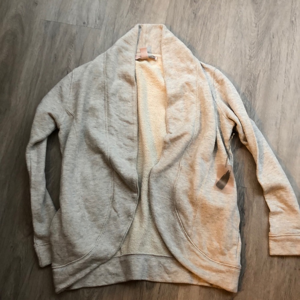 NWT Gray cardigan
